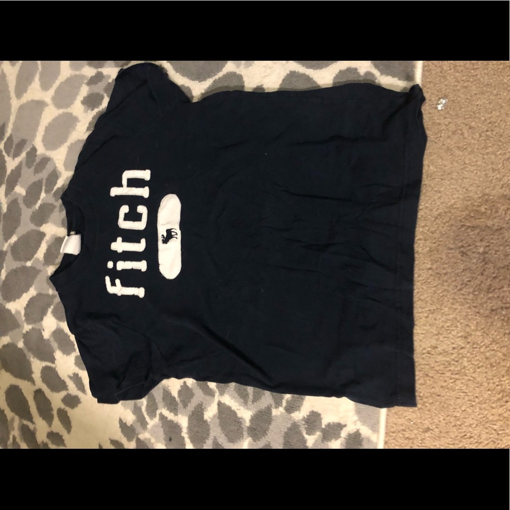Kid’s abercrombie and fitch shirt. Great quality!!
